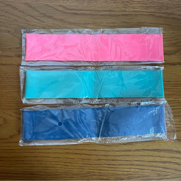 Lilly Pulitzer Resistance Bands - Picture 4 of 5